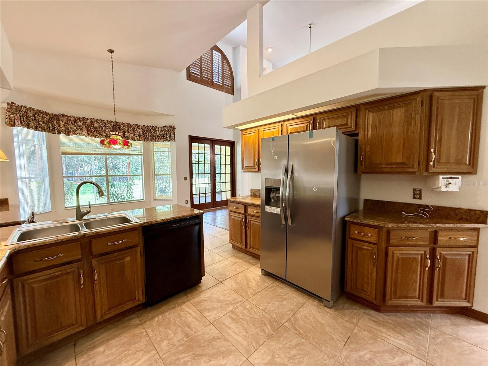 124 ESTATES CIR — photo 10