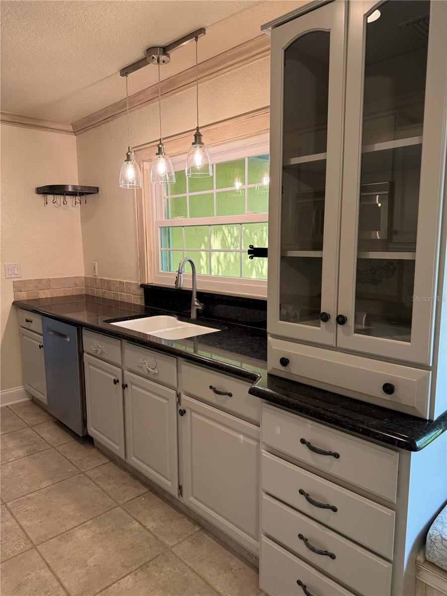 430 GEHR LN — photo 7