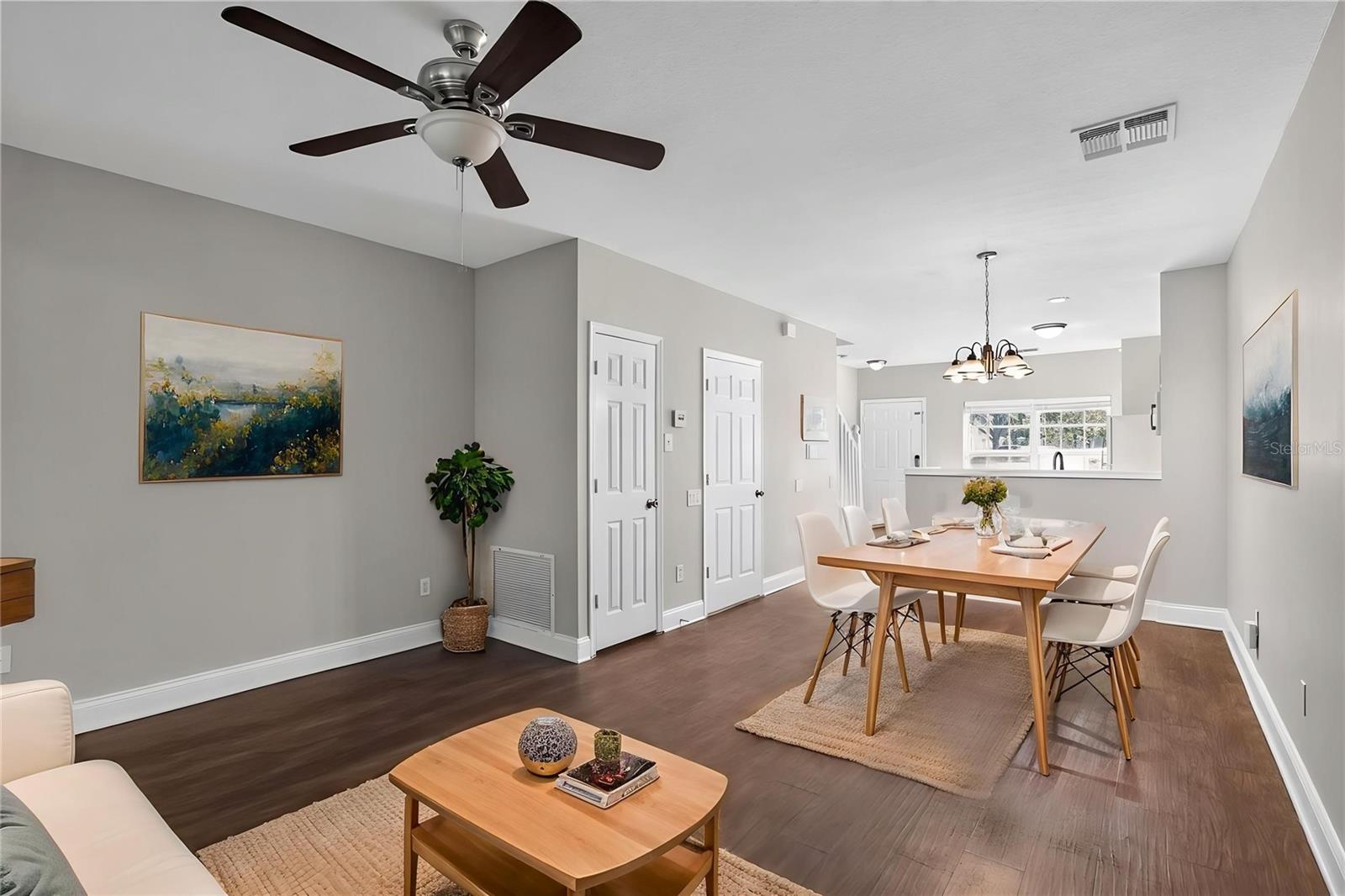866 VINELAND PL — photo 10