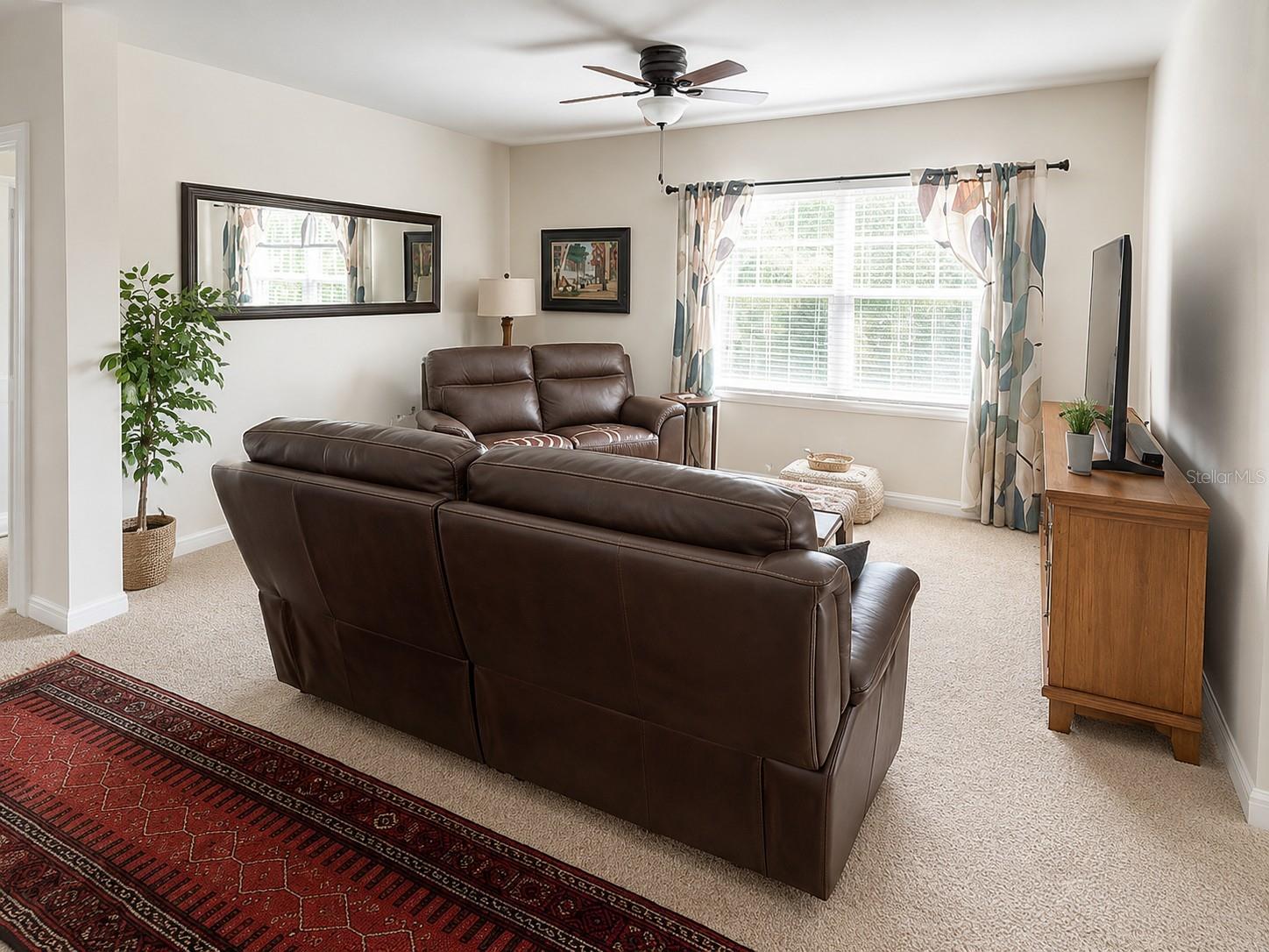 2711 NEVERLAND DR — photo 8
