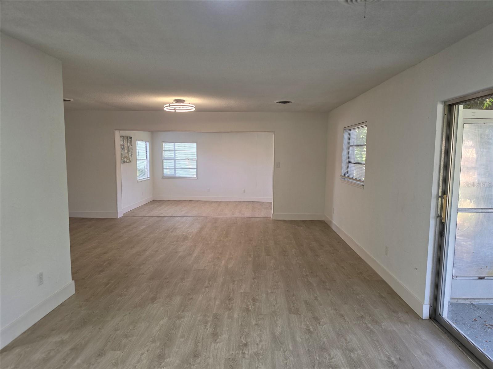 640 WESTWARD CIR — photo 11