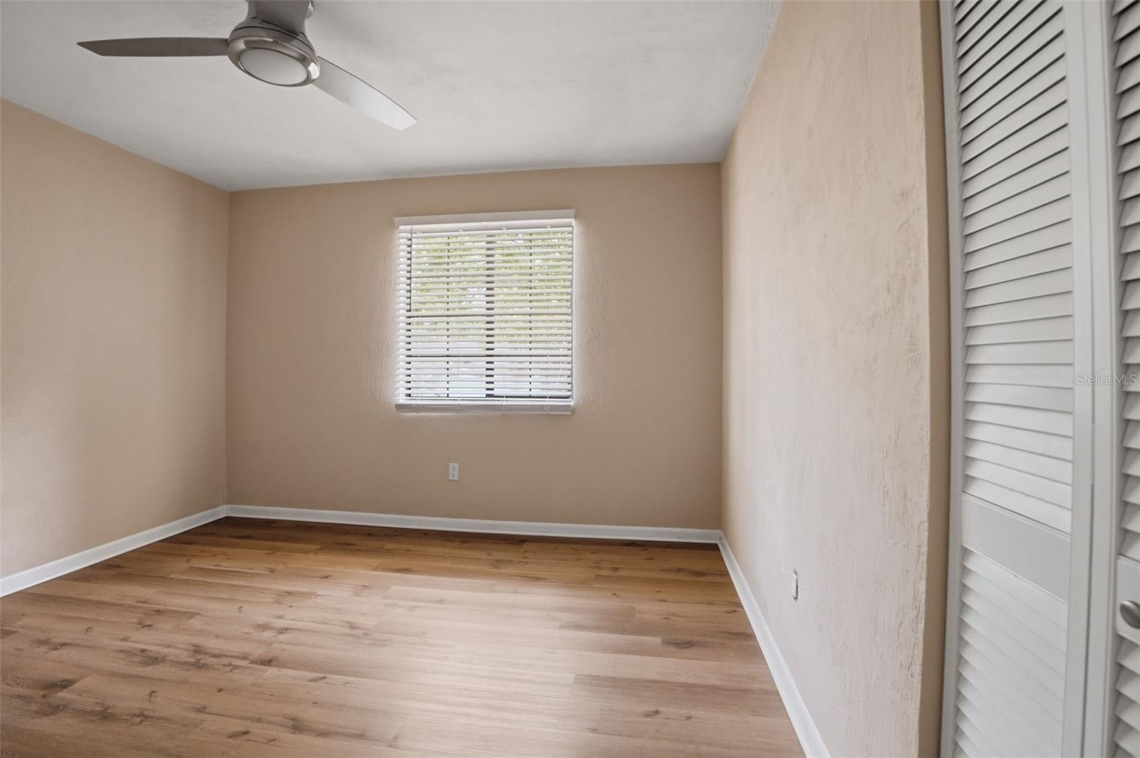 254 OLEANDER PL — photo 12