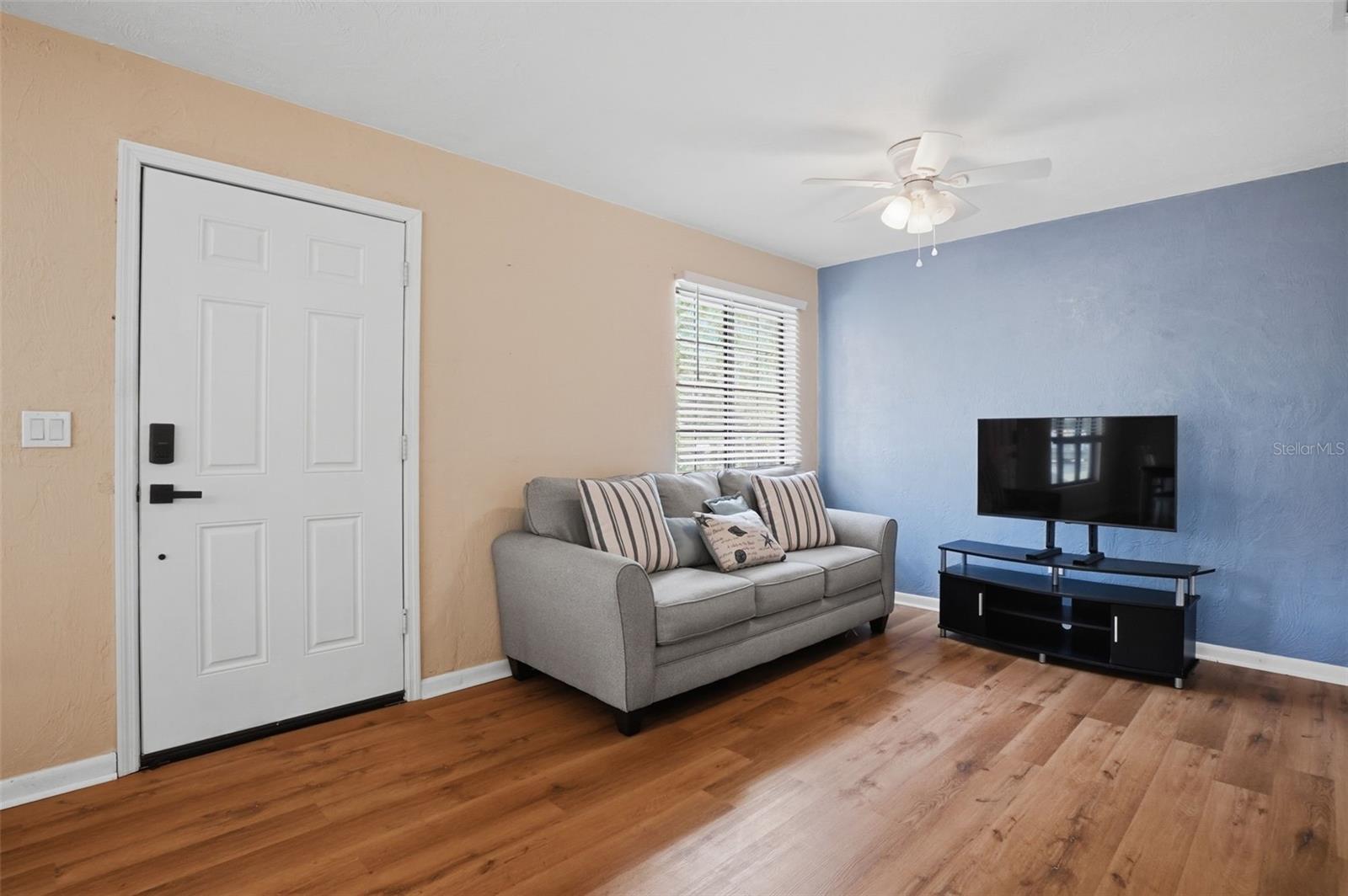 254 OLEANDER PL — photo 5