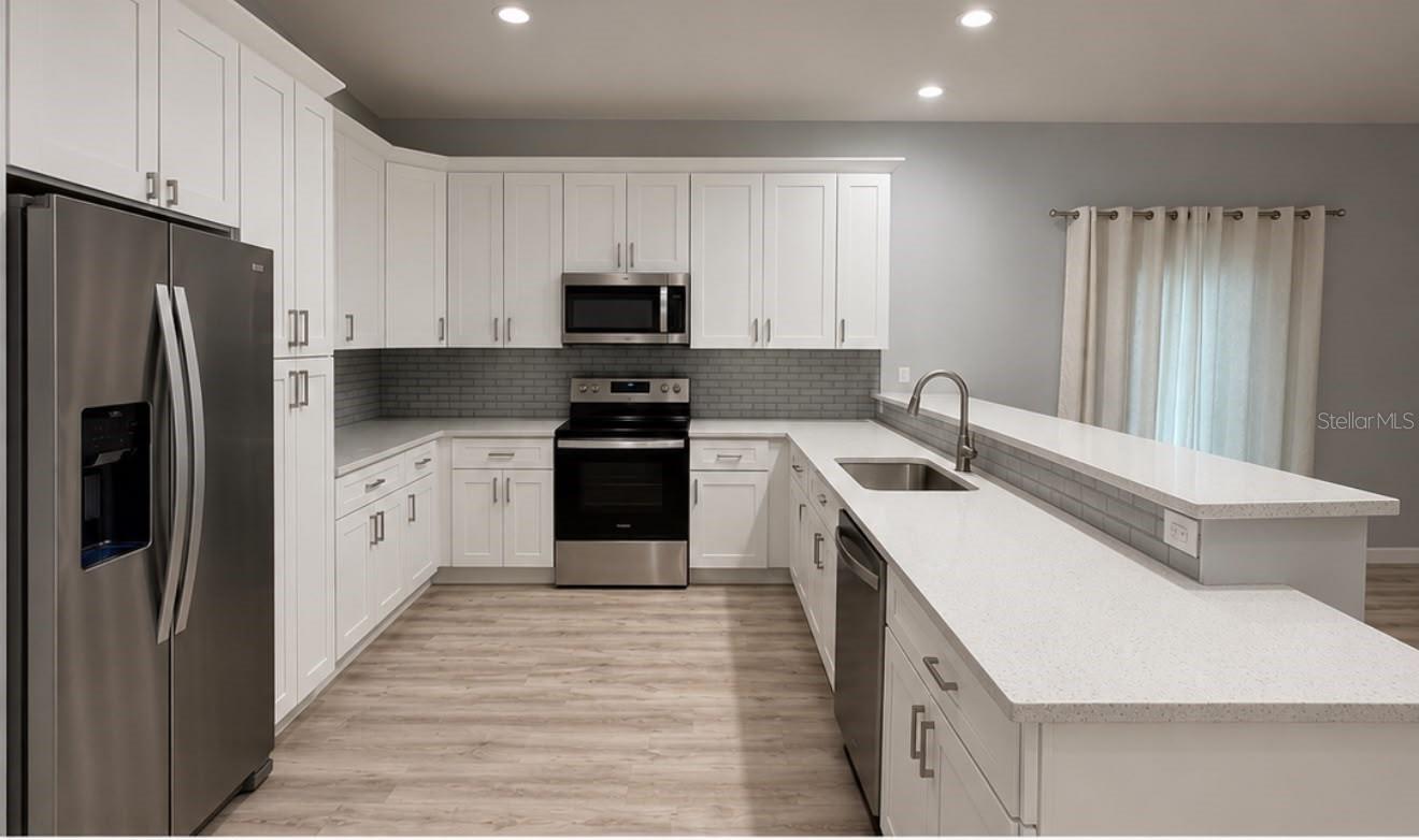 617 HOLMES AVE — photo 4