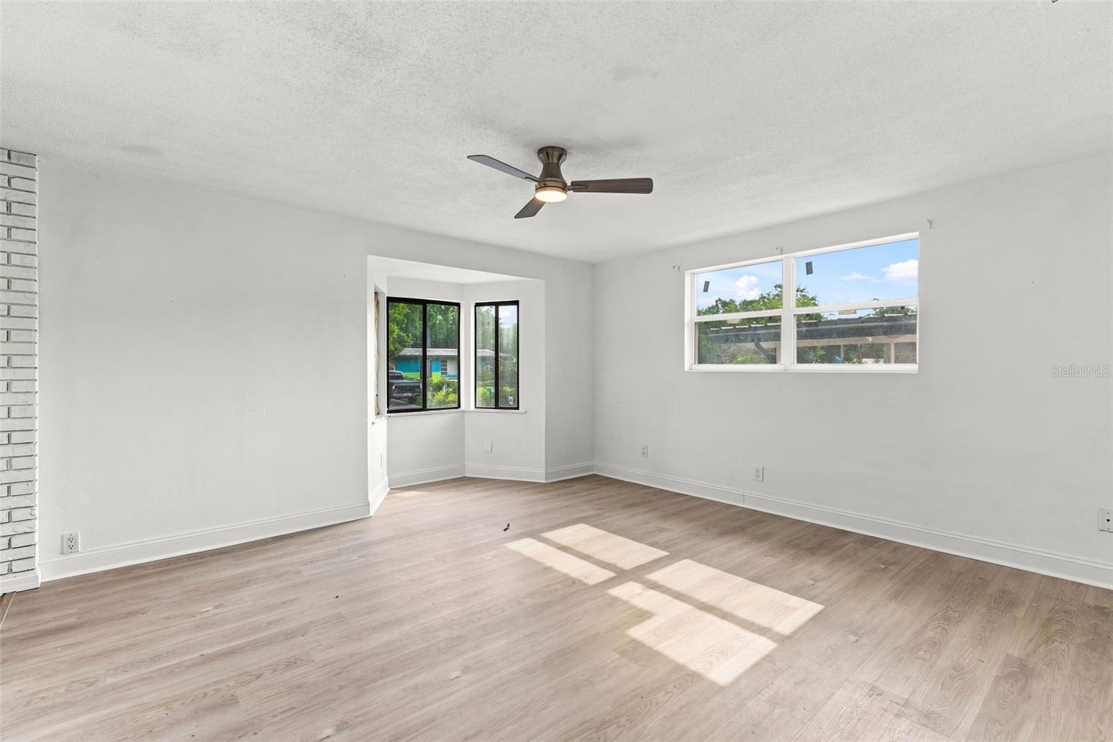 1432 RICHMOND AVE — photo 9