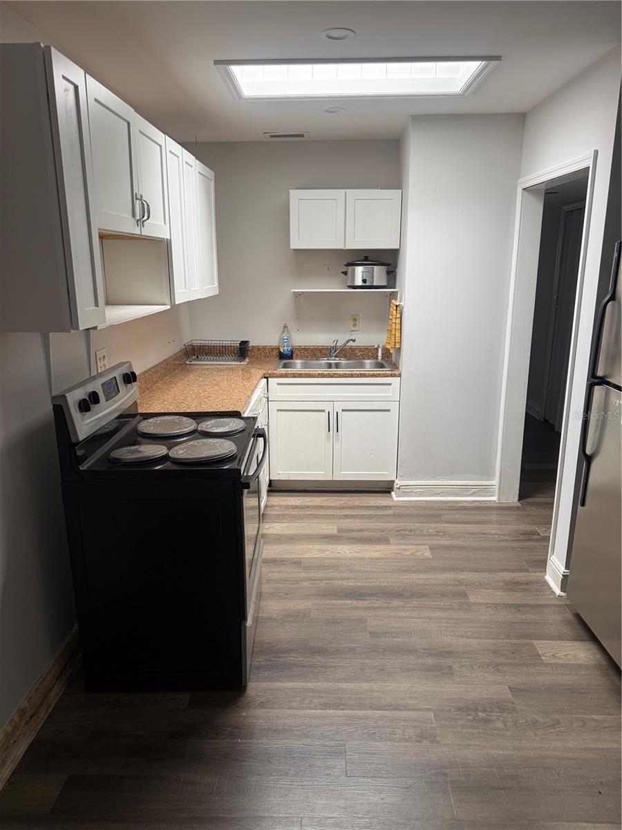 500 E 25TH ST — photo 3