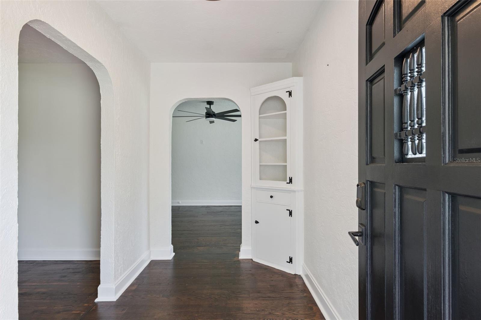 207 S SUMMERLIN AVE — photo 3