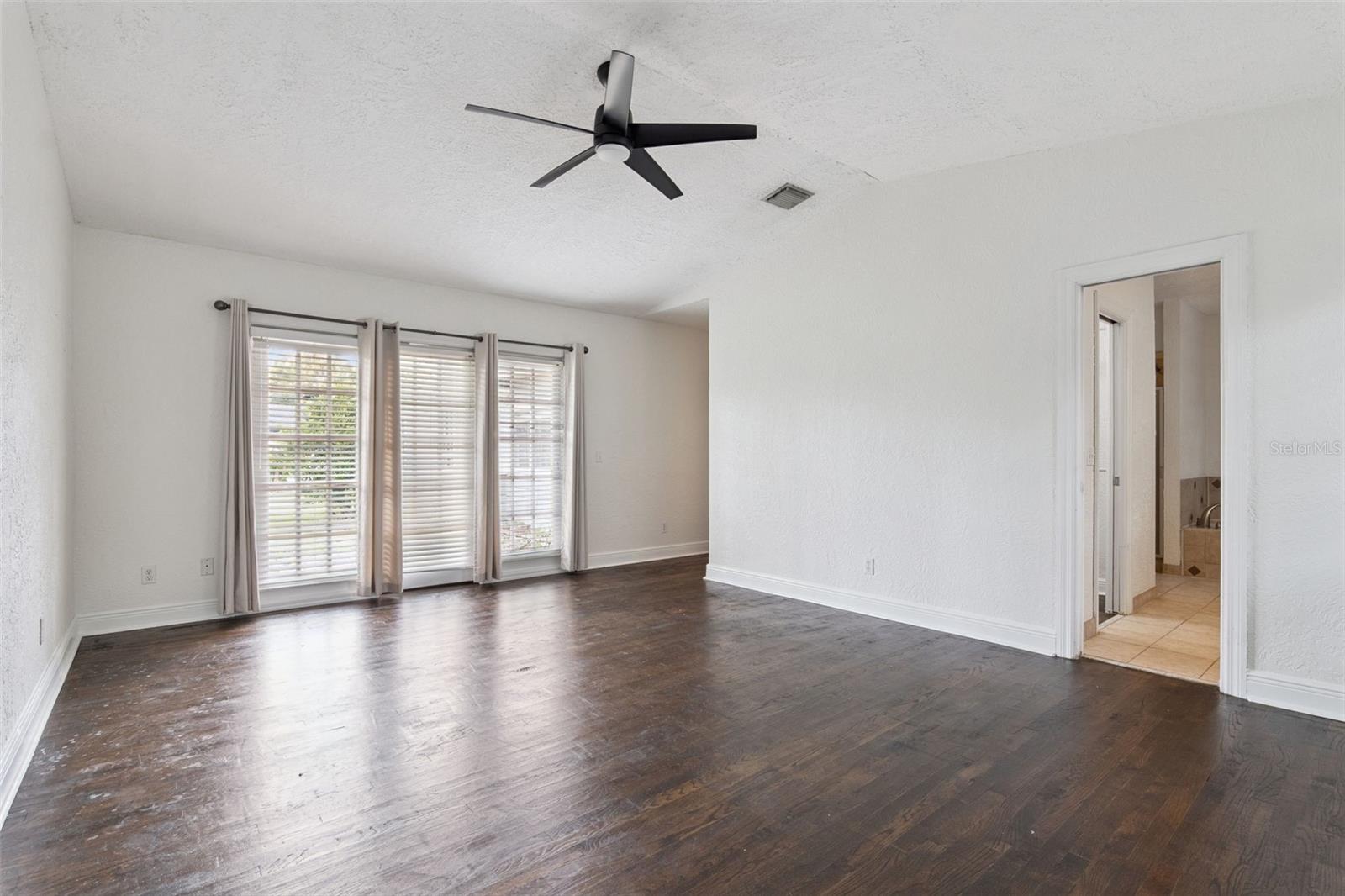 207 S SUMMERLIN AVE — photo 9