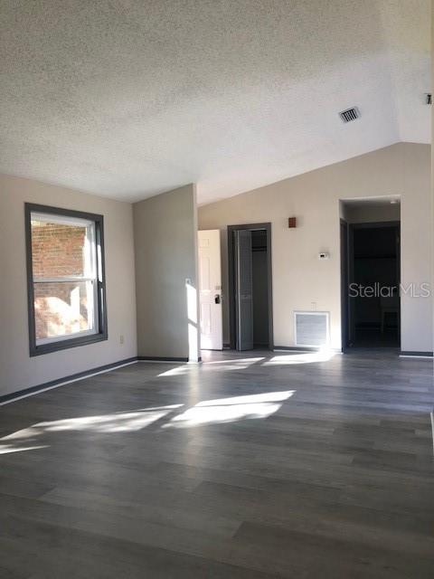 3157 UTAH DR — photo 2