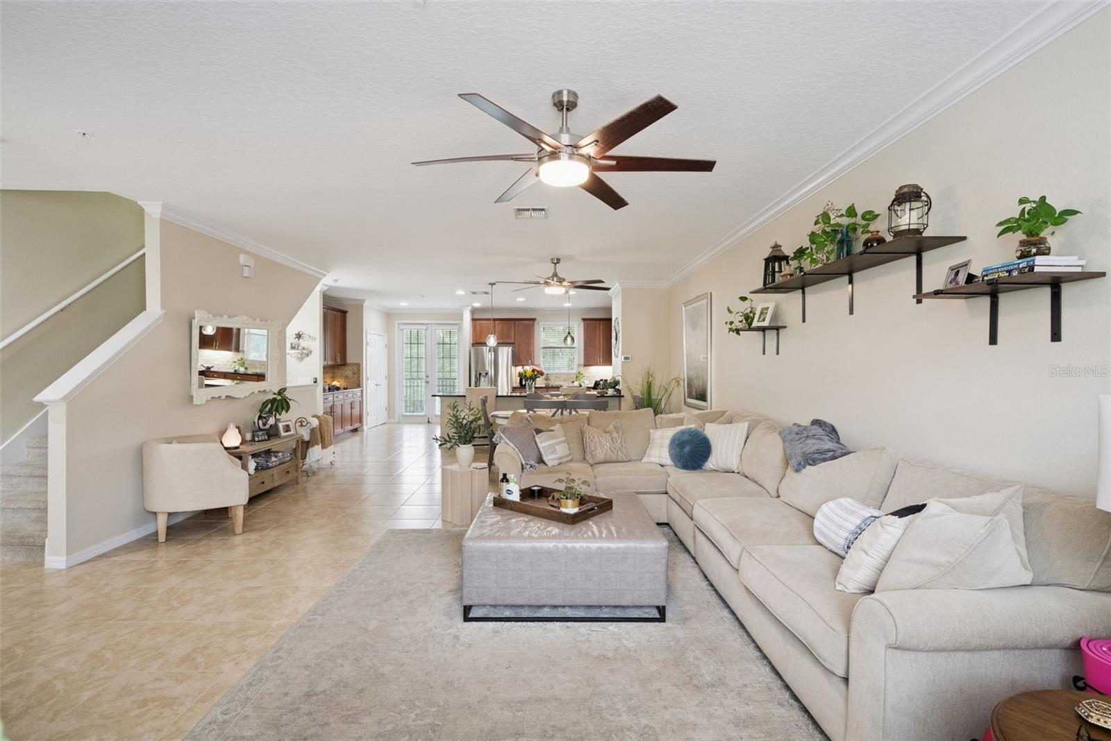 624 PENSACOLA LN — photo 10