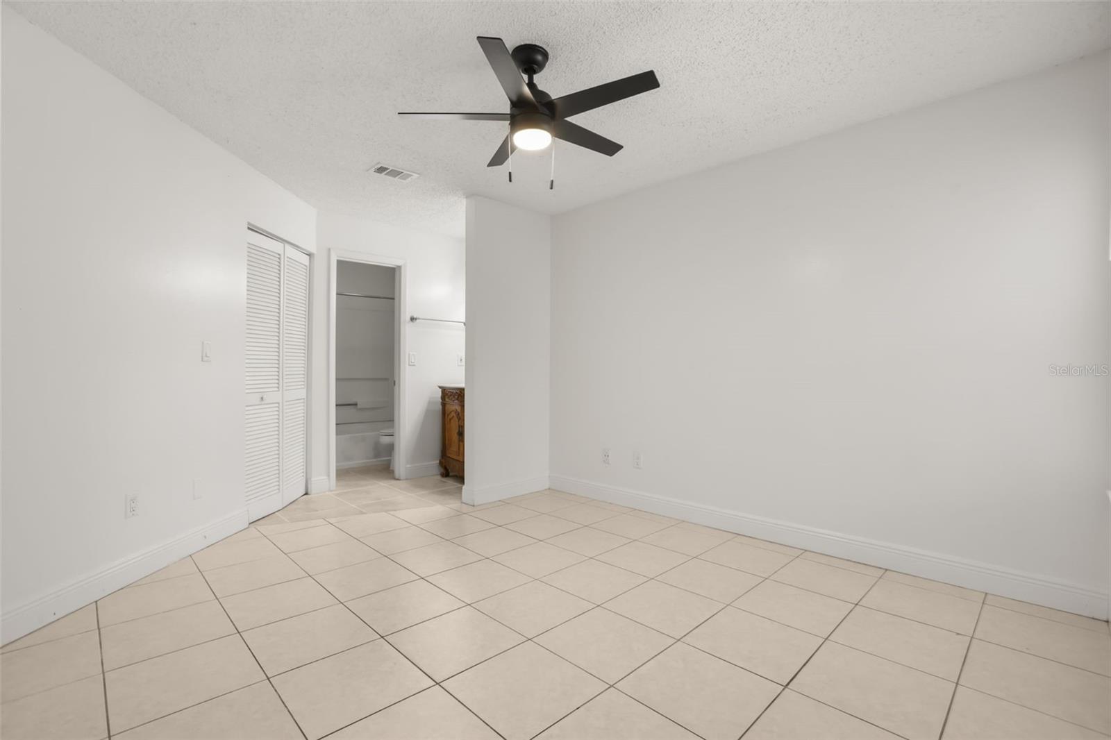 2584 GRASSY POINT DR #204 — photo 12