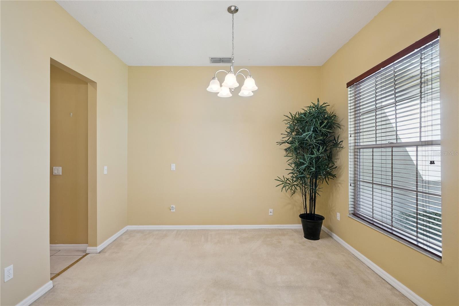 1040 KERSFIELD CIR — photo 5