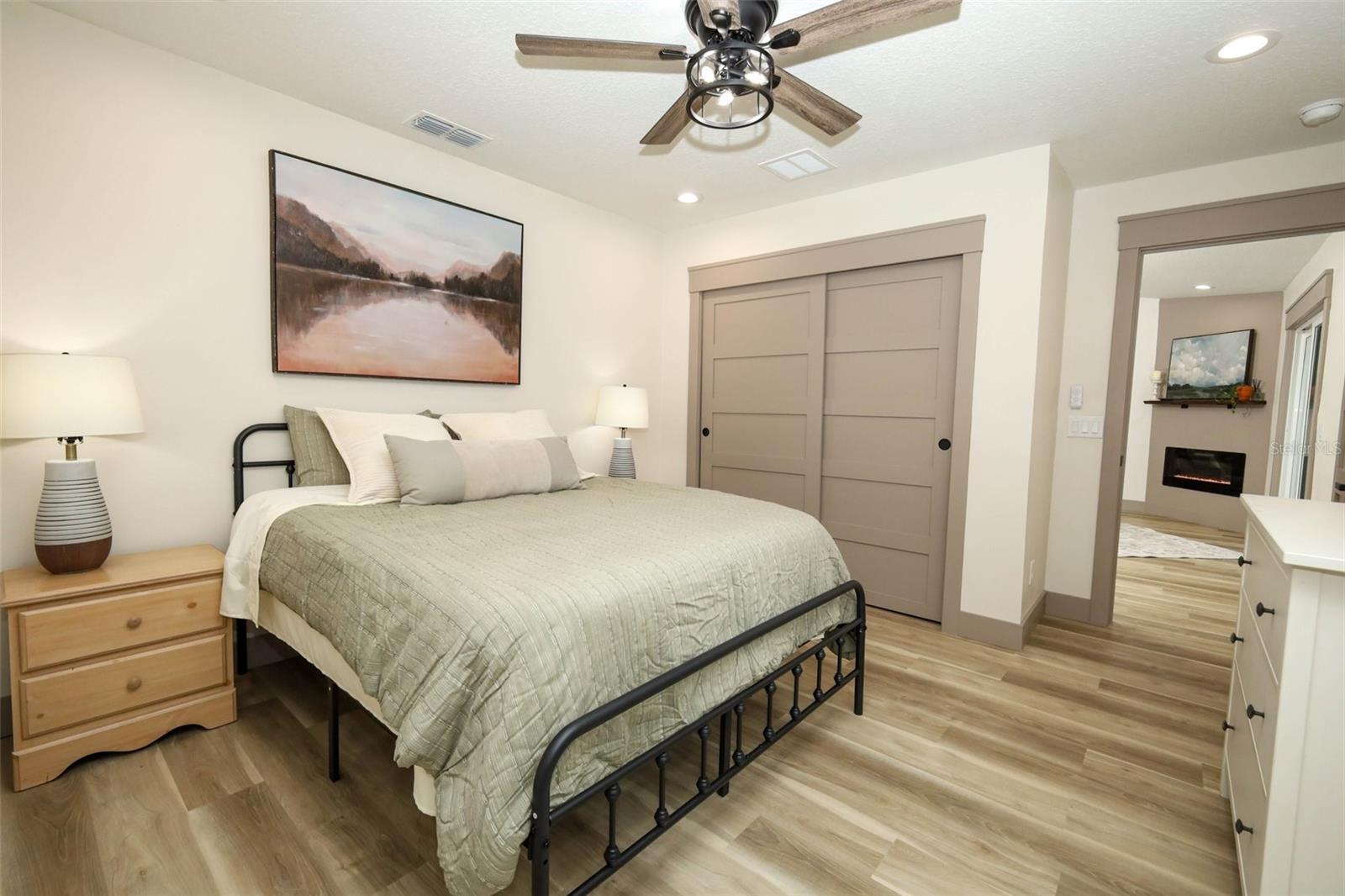 940 S DEAN CIR — photo 11