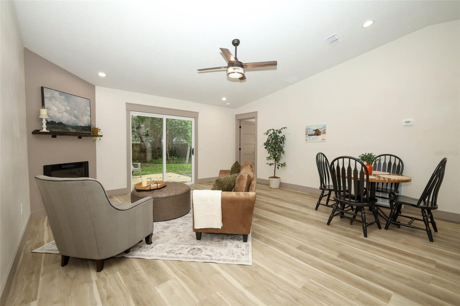 940 S DEAN CIR — photo 8