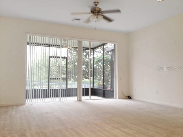 2551 STOCKTON DR — photo 2