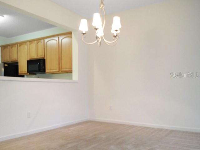 2551 STOCKTON DR — photo 4