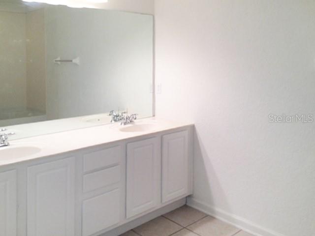 2551 STOCKTON DR — photo 6
