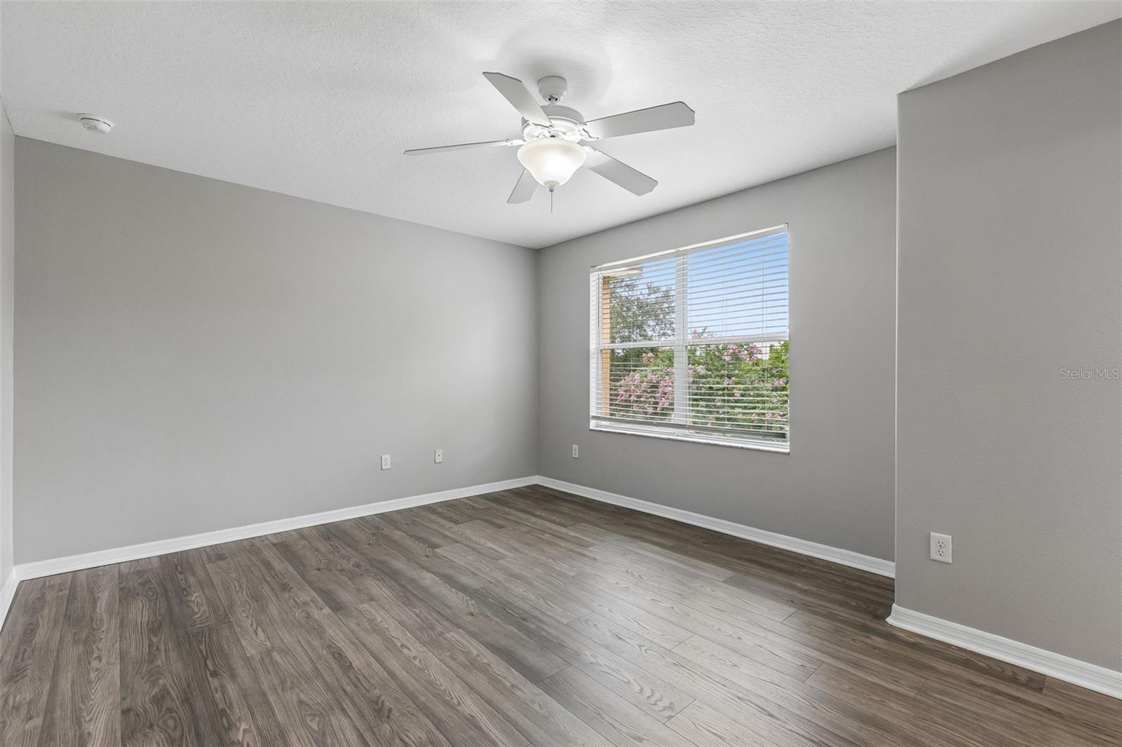 1220 TWIN TREES LN — photo 11