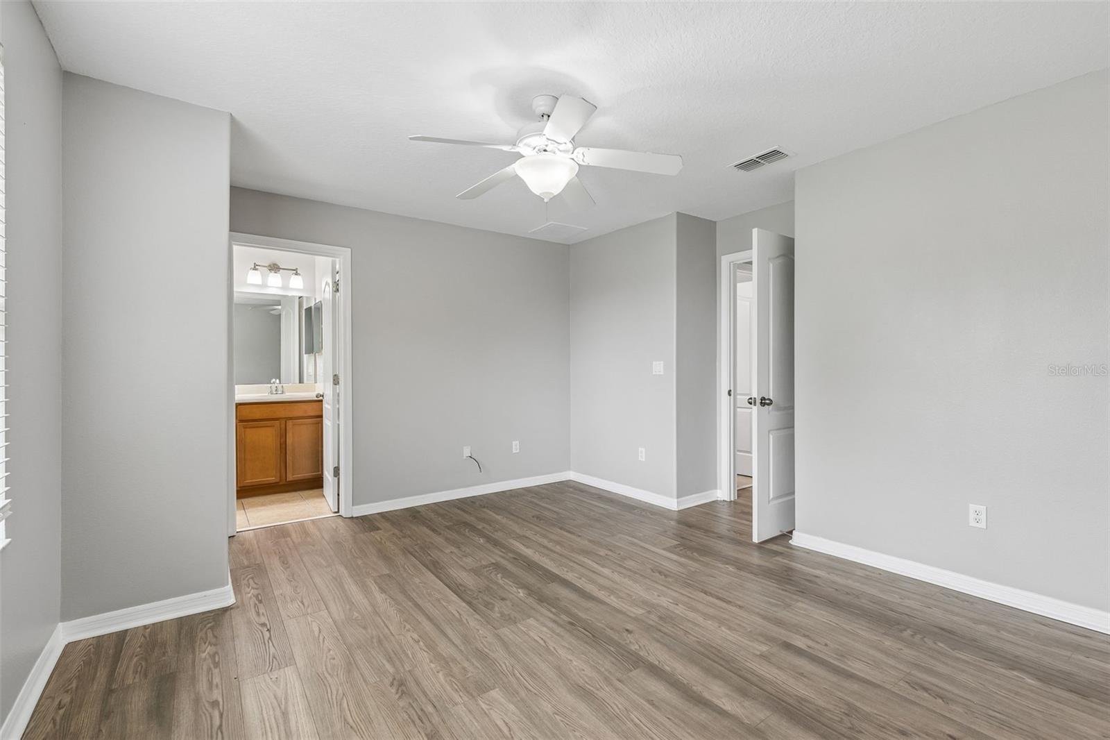 1220 TWIN TREES LN — photo 12