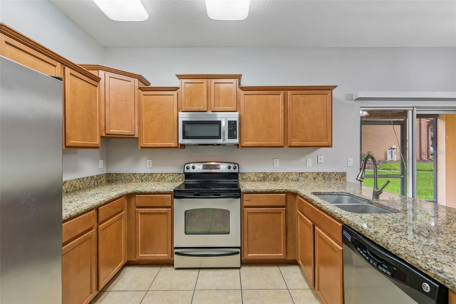 1220 TWIN TREES LN — photo 6