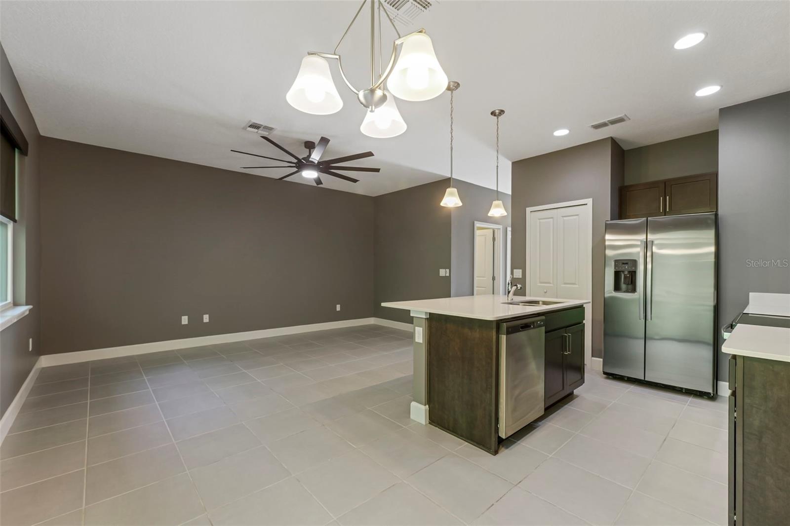1370 CAPTIVA CV — photo 10