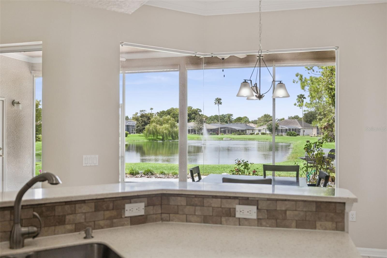 316 HAZELTINE DR — photo 5