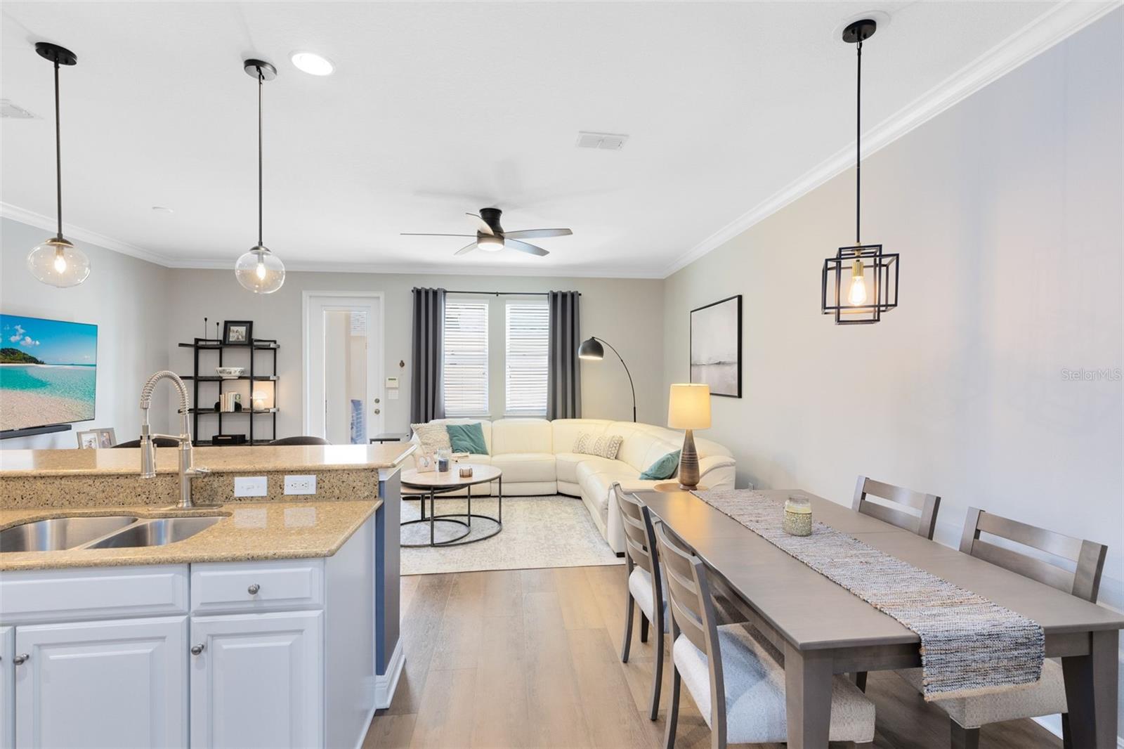 463 ELLIS SQUARE CT — photo 8