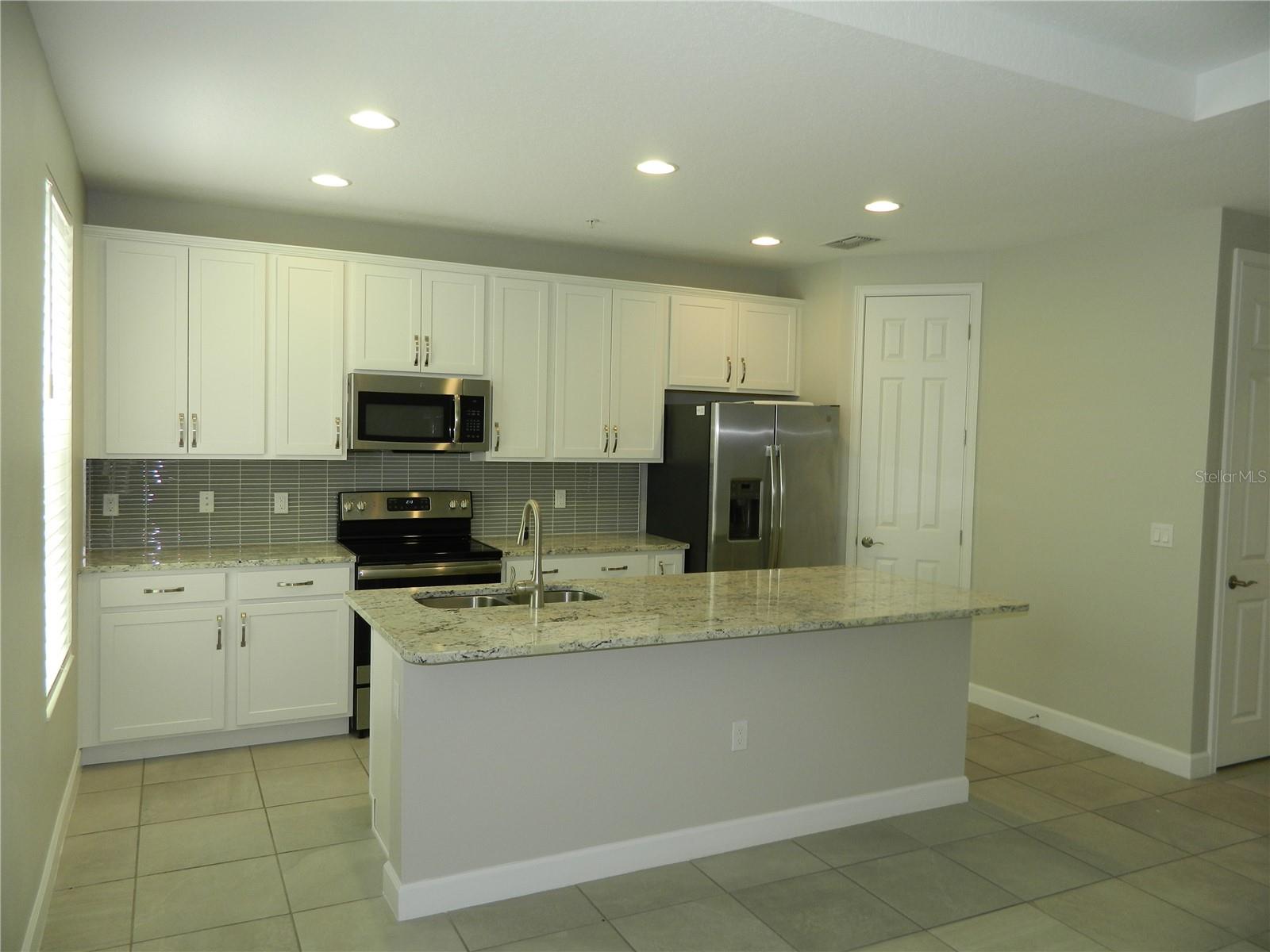 1330 BOLTON PL — photo 12