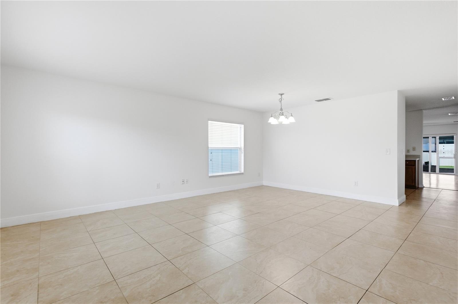128 BELLA ROSA CIR — photo 9