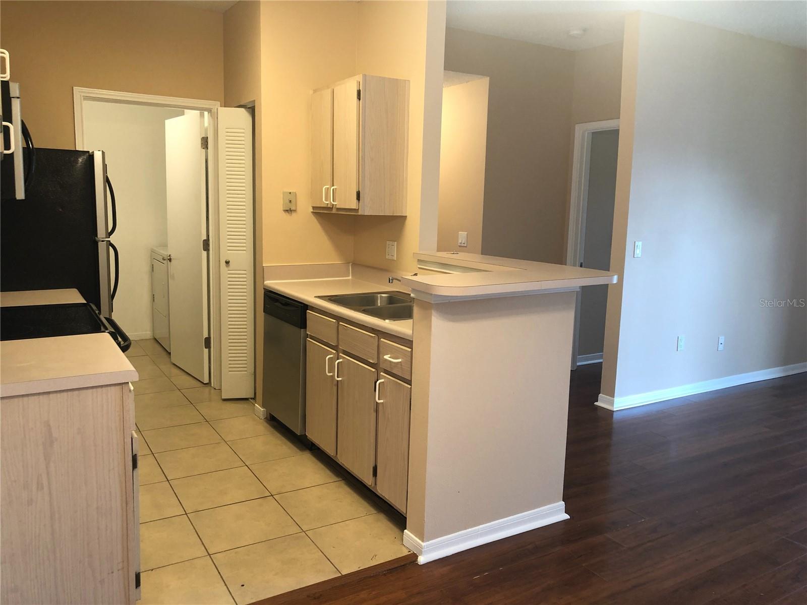 717 SECRET HARBOR LN #313 — photo 10