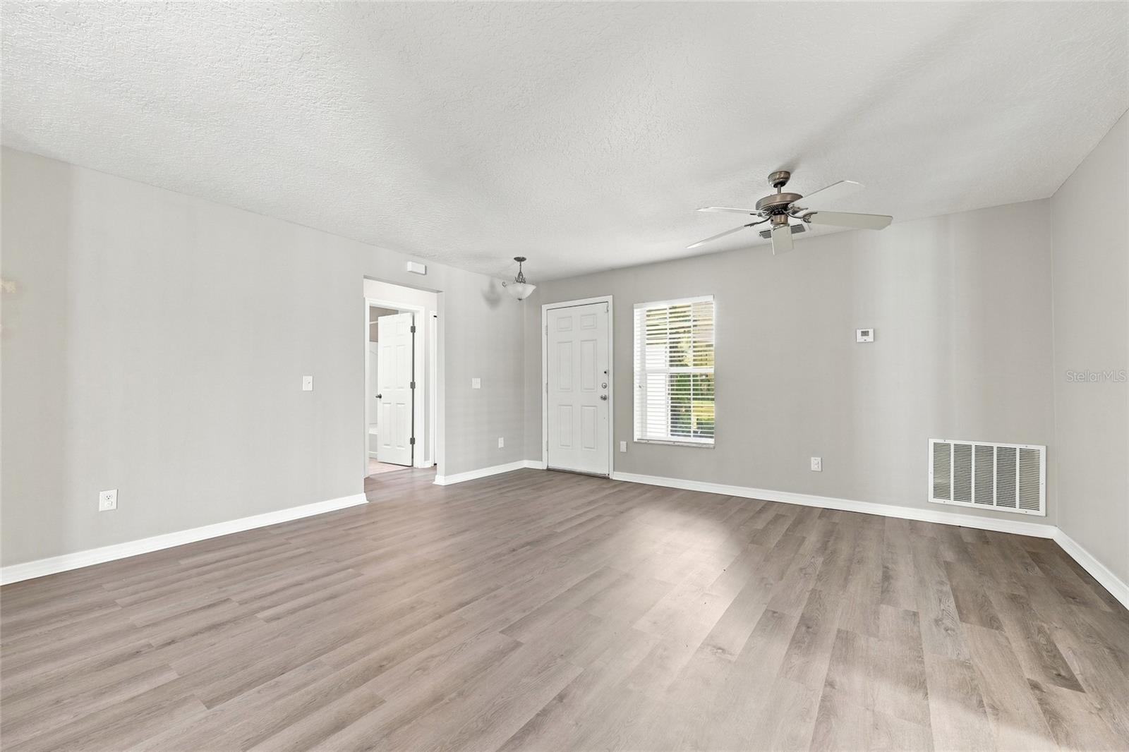 516 BELLA ROSA CIR — photo 6