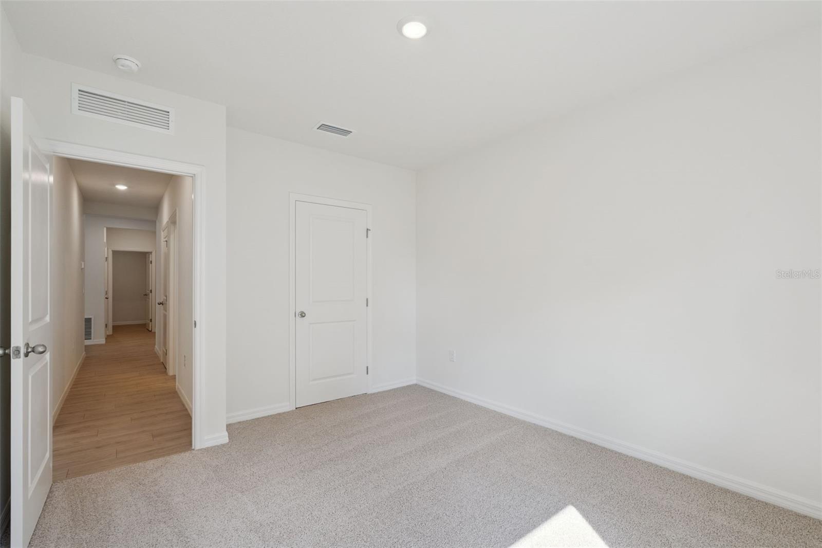 2520 DORSET CT — photo 11