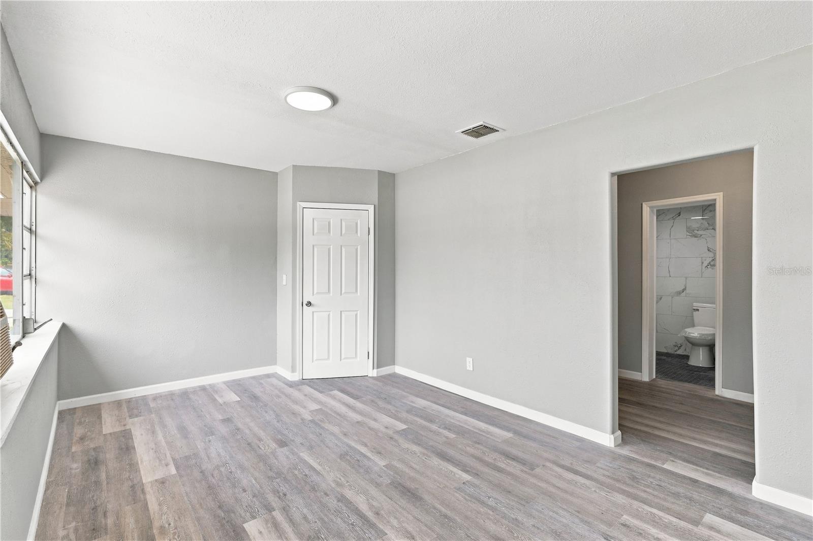 8 SMYRNA DR — photo 8