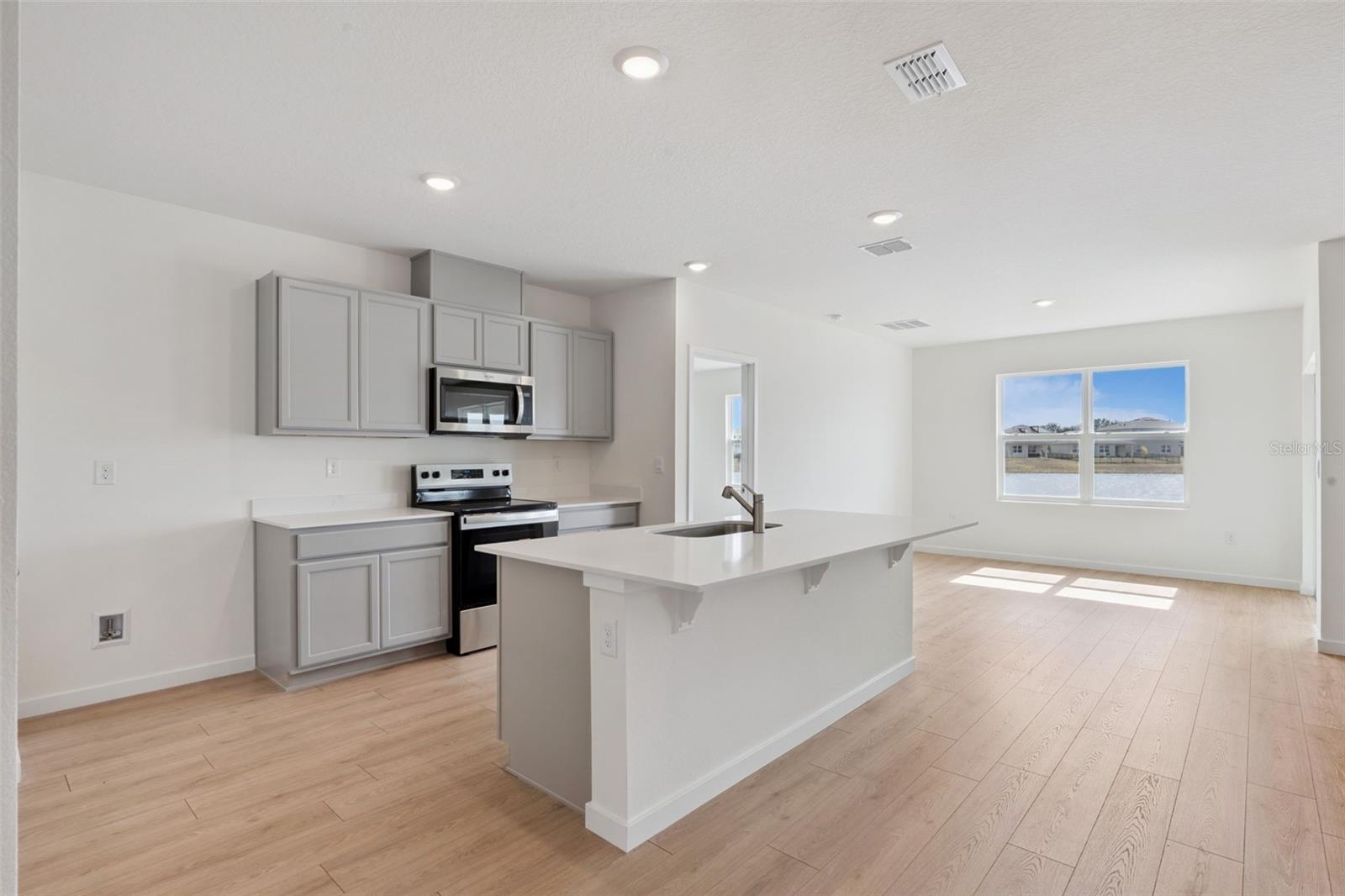 1024 CHAMPION RIDGE DR — photo 5