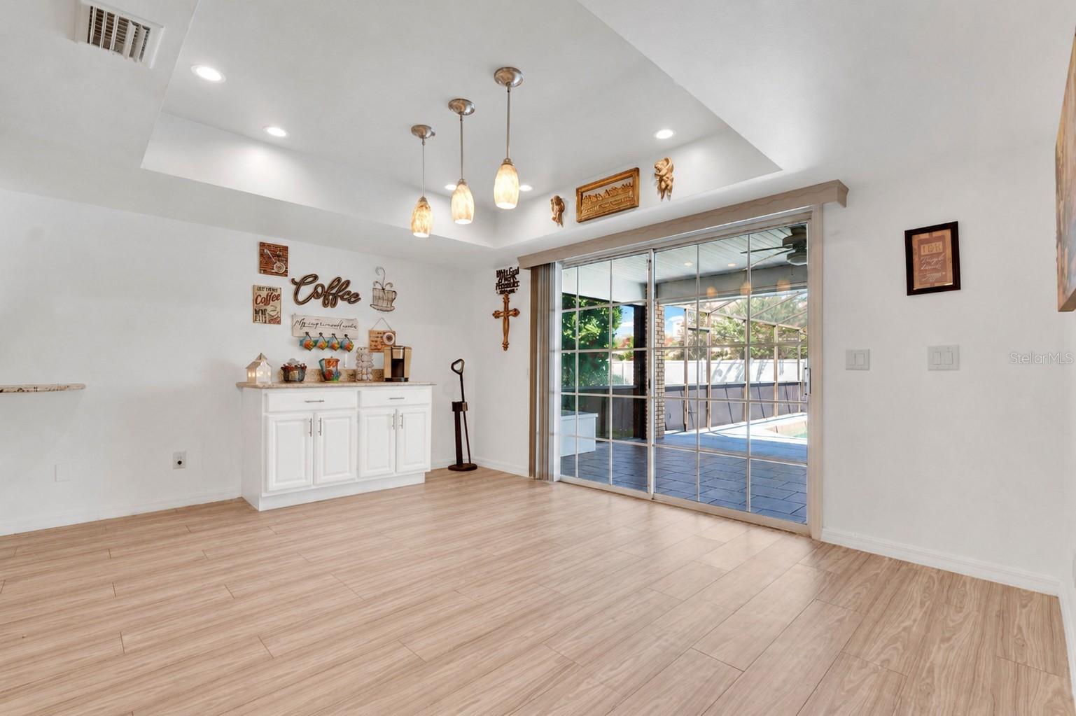 530 WHITECAP COVE CT — photo 11