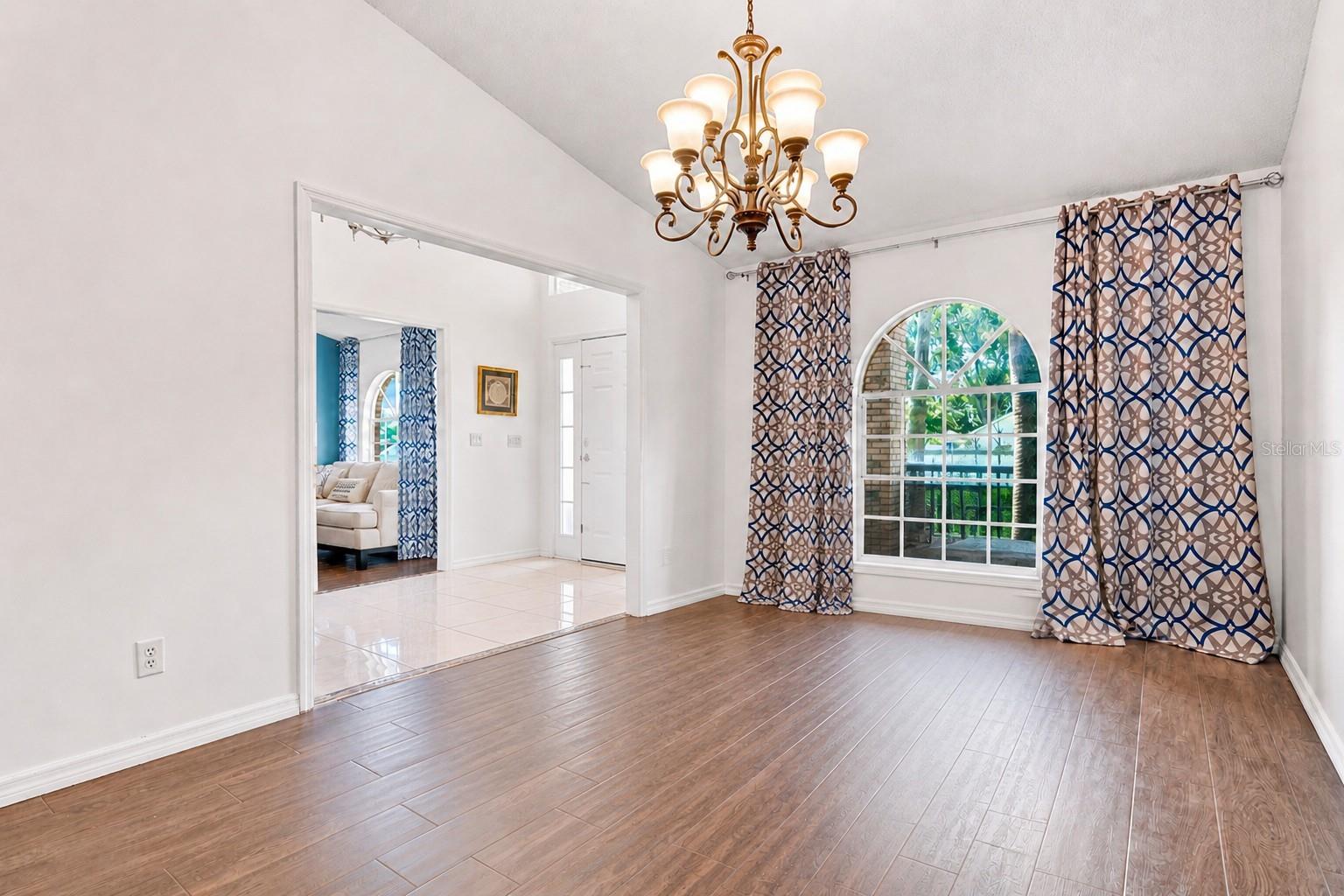530 WHITECAP COVE CT — photo 6