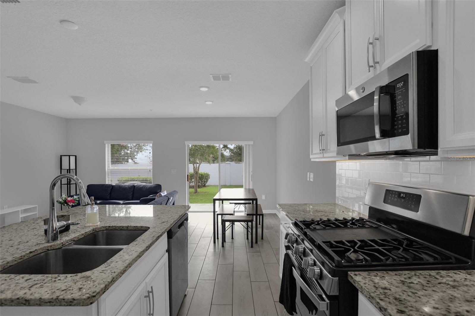 242 CEDAR BARK LN — photo 11