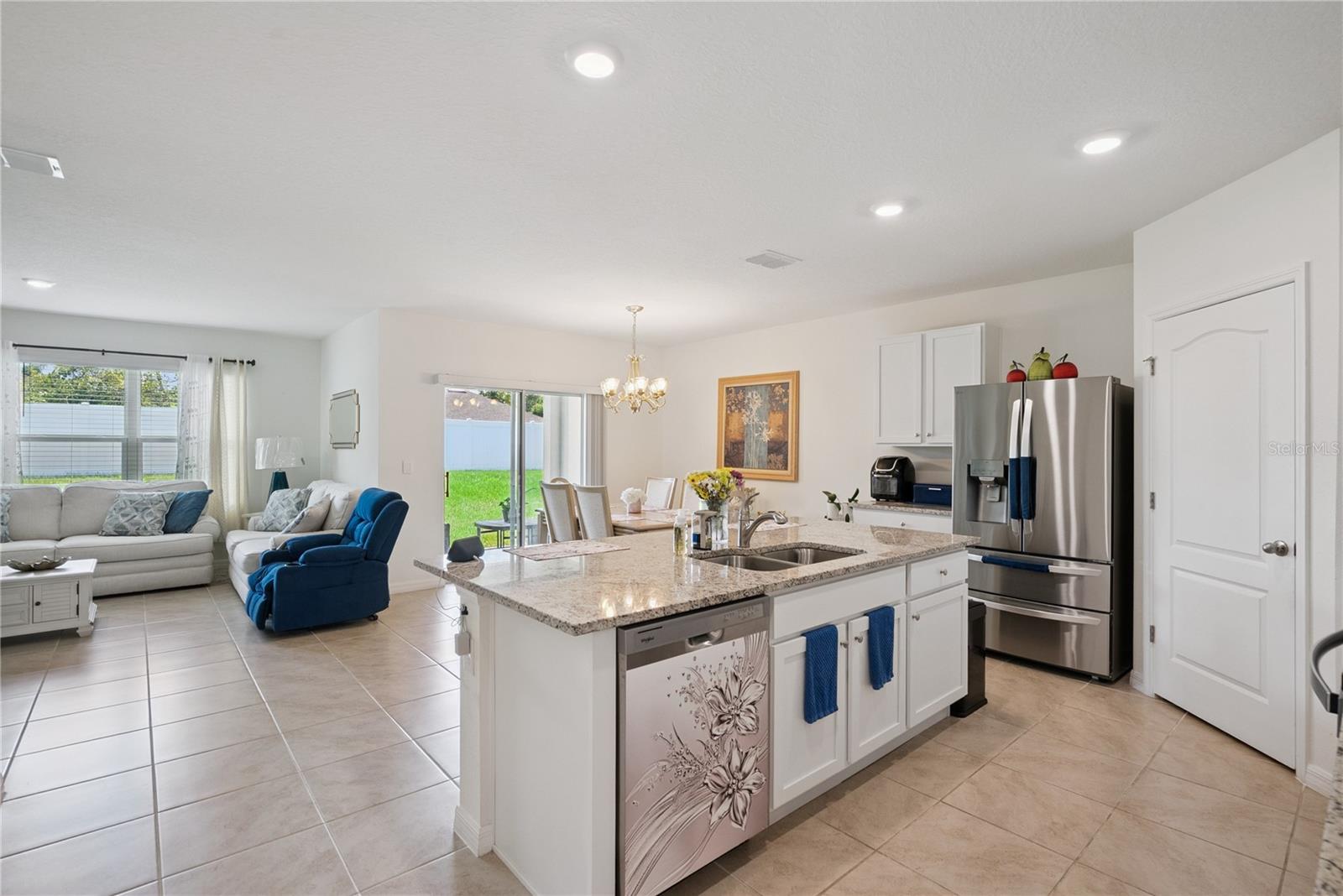 2073 SWANSON DR — photo 7