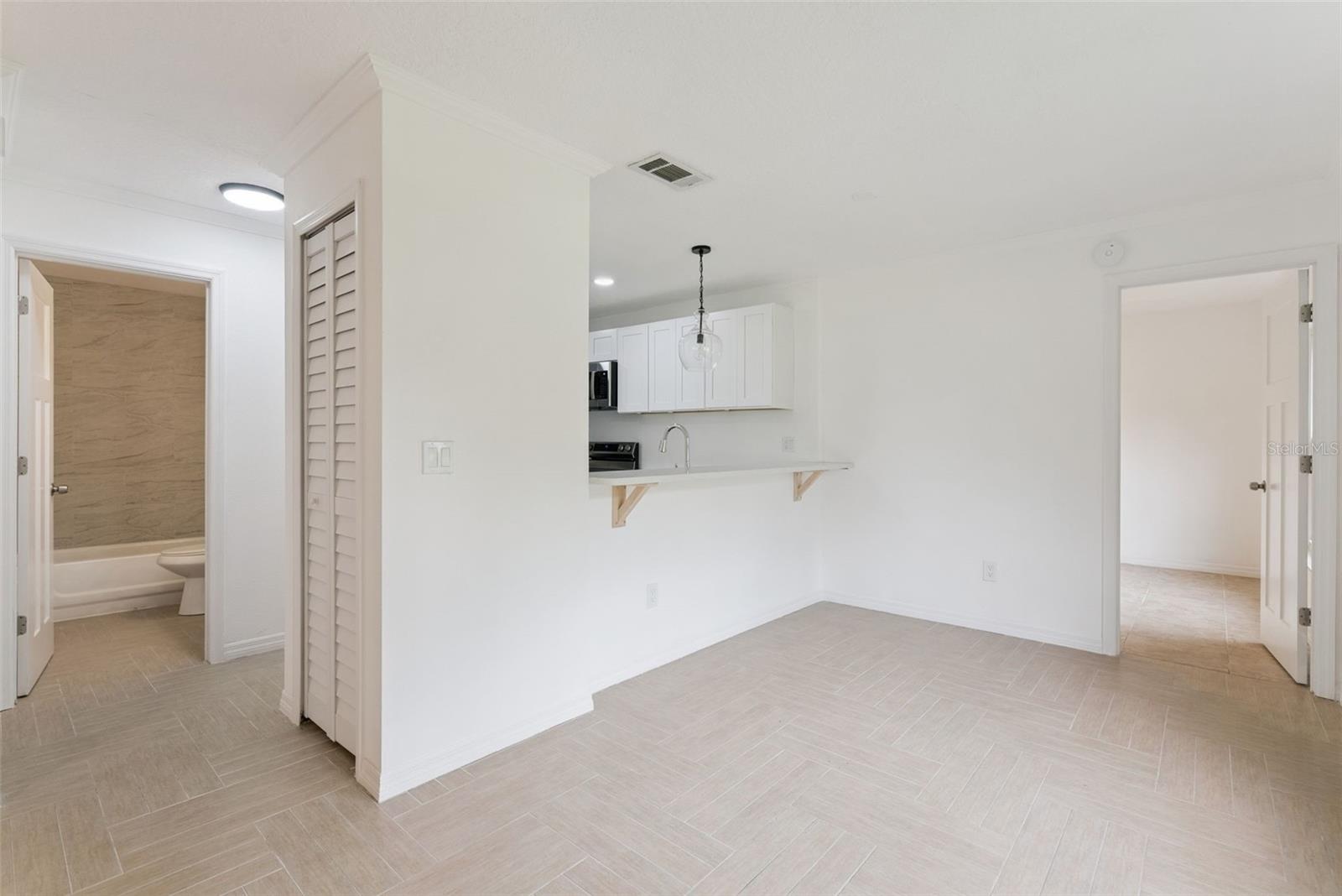 602 NORTHLAKE DR #602 — photo 10