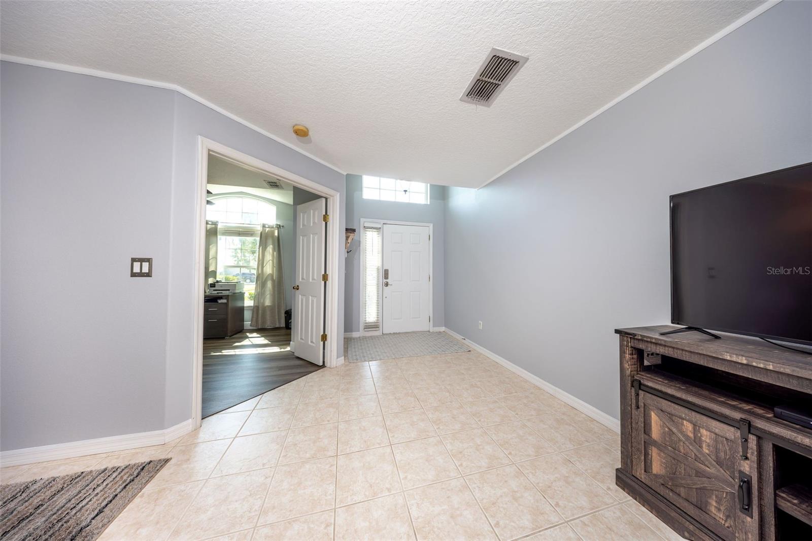 138 BRIGHTVIEW DR — photo 8
