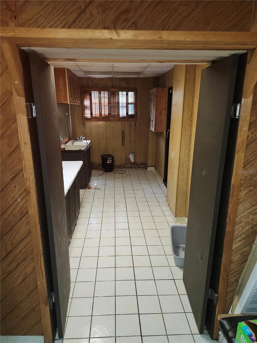 610 TANGLEWOOD ST — photo 3