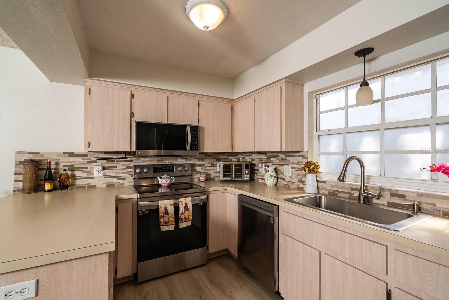 116 QUAIL RIDGE CT — photo 8