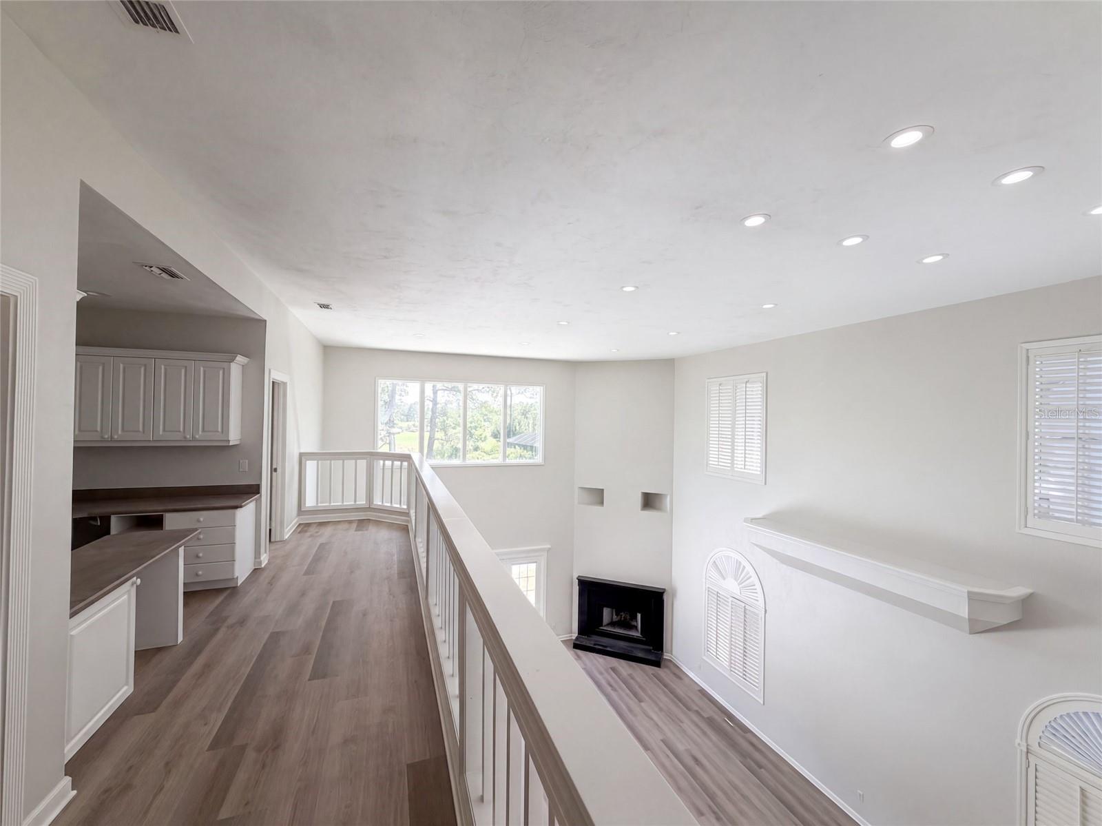 24 BAY POINTE DR — photo 12