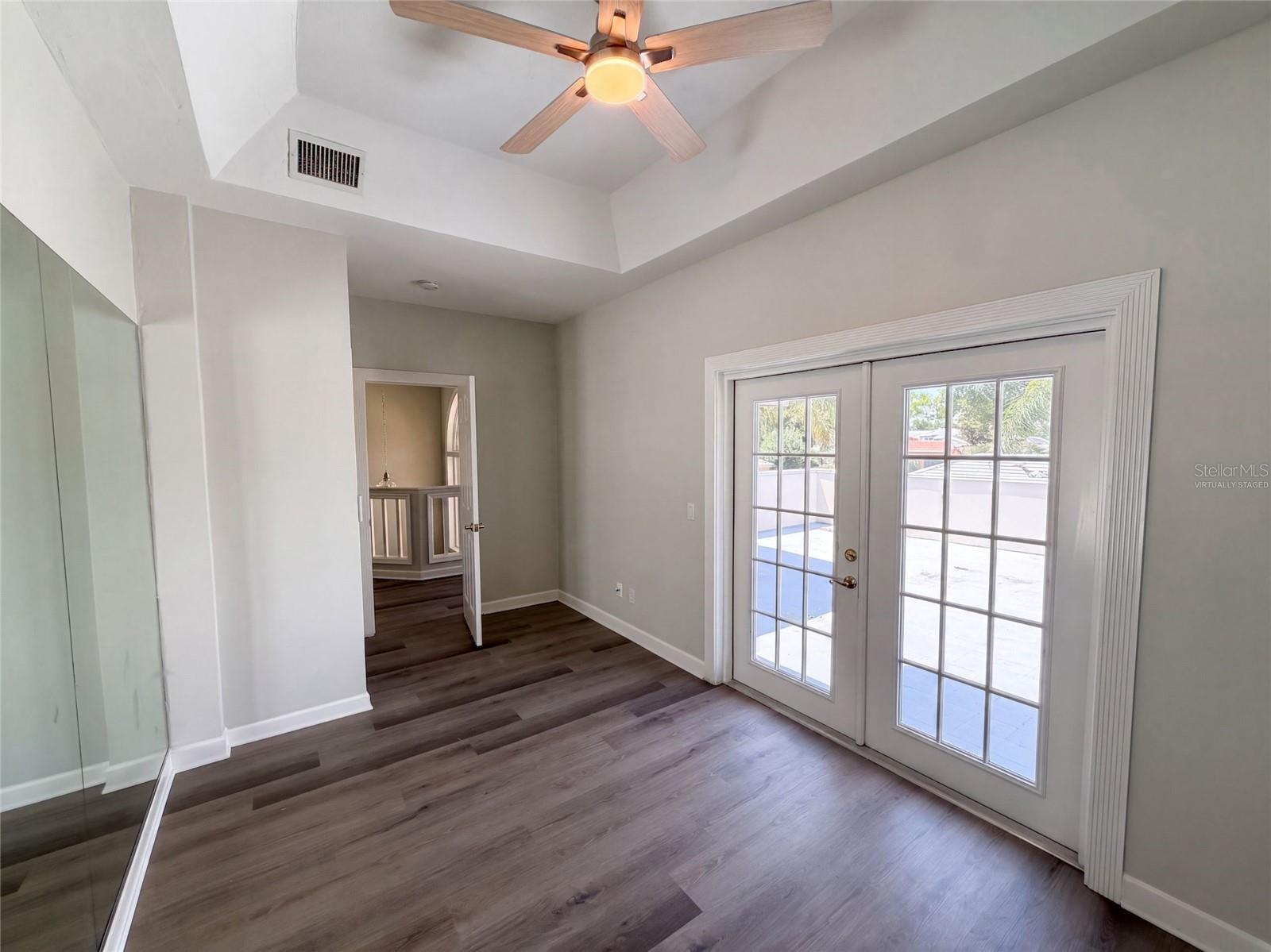 24 BAY POINTE DR — photo 4