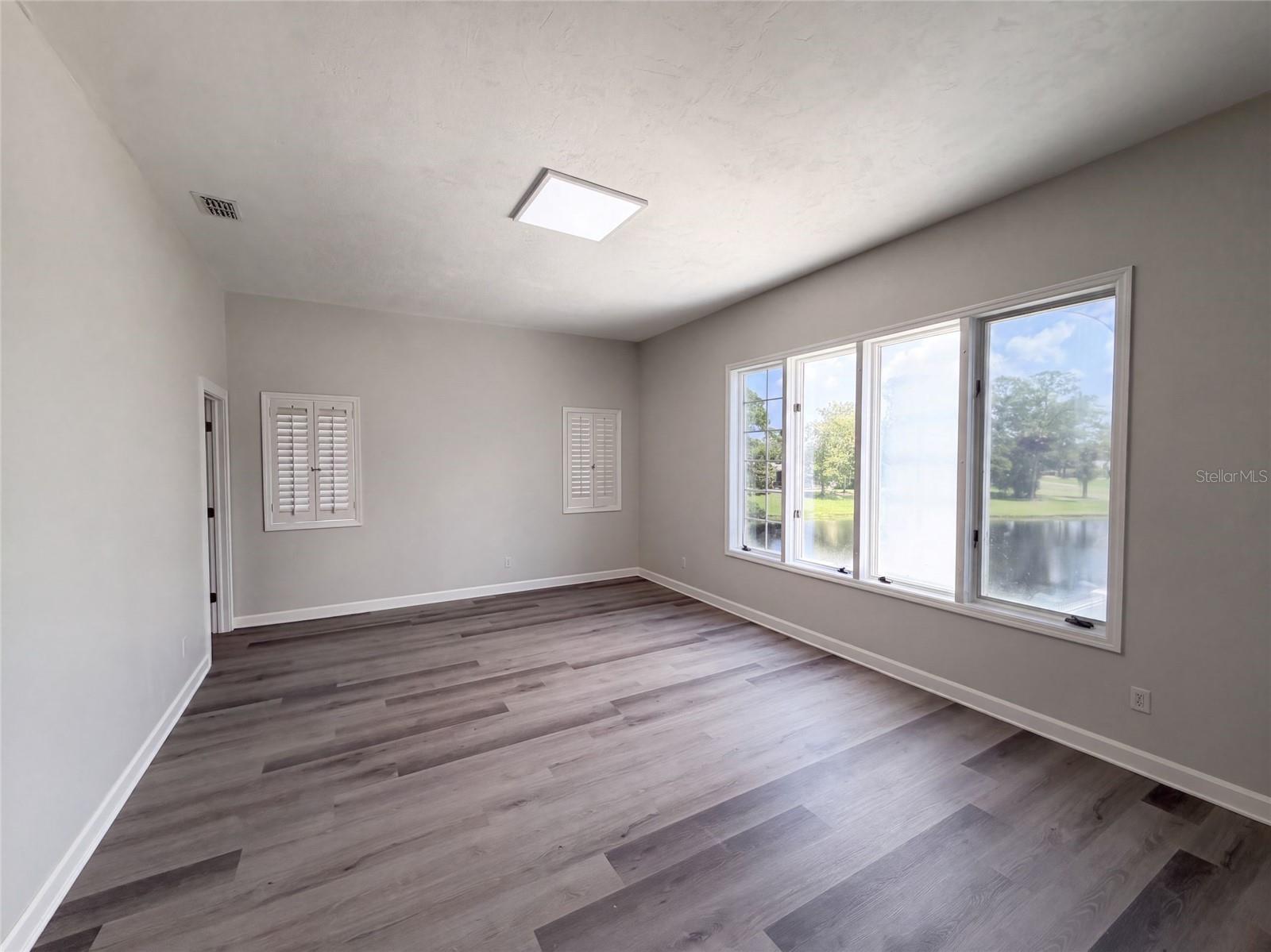24 BAY POINTE DR — photo 9
