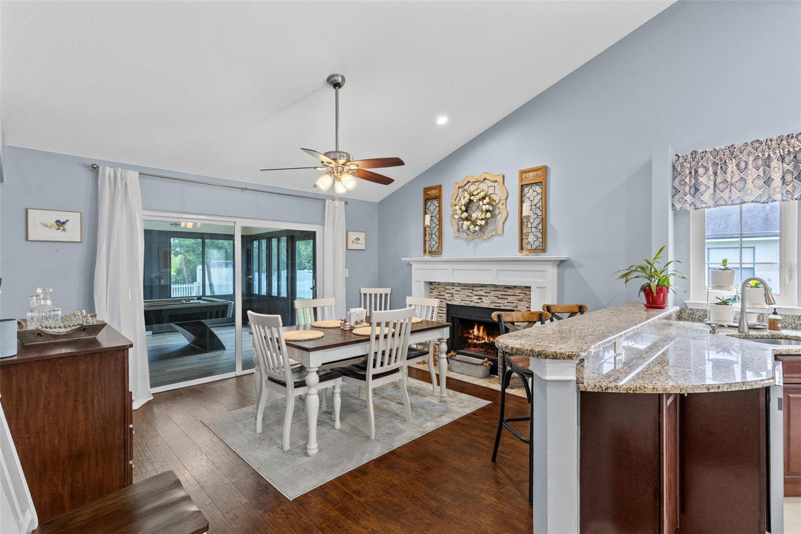 633 PUGH ST — photo 10