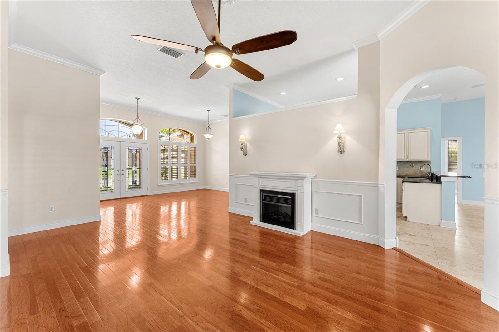 426 PALM CREST LN — photo 12
