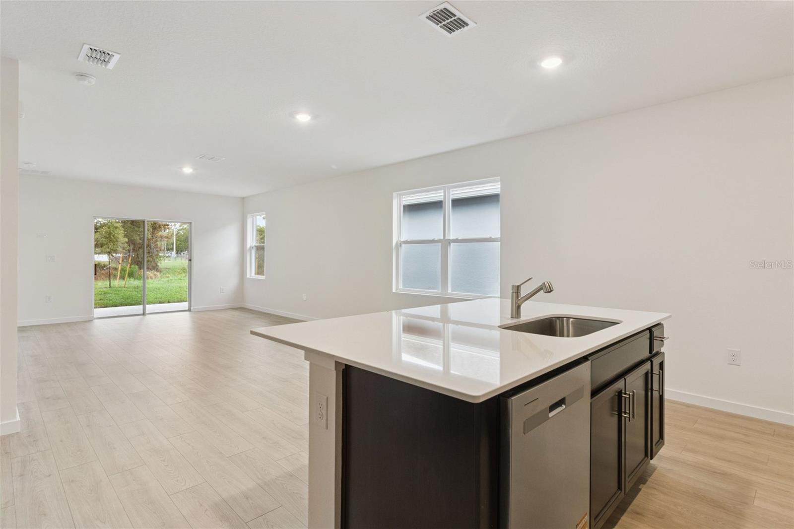 1347 GRAND FLORA LN — photo 11
