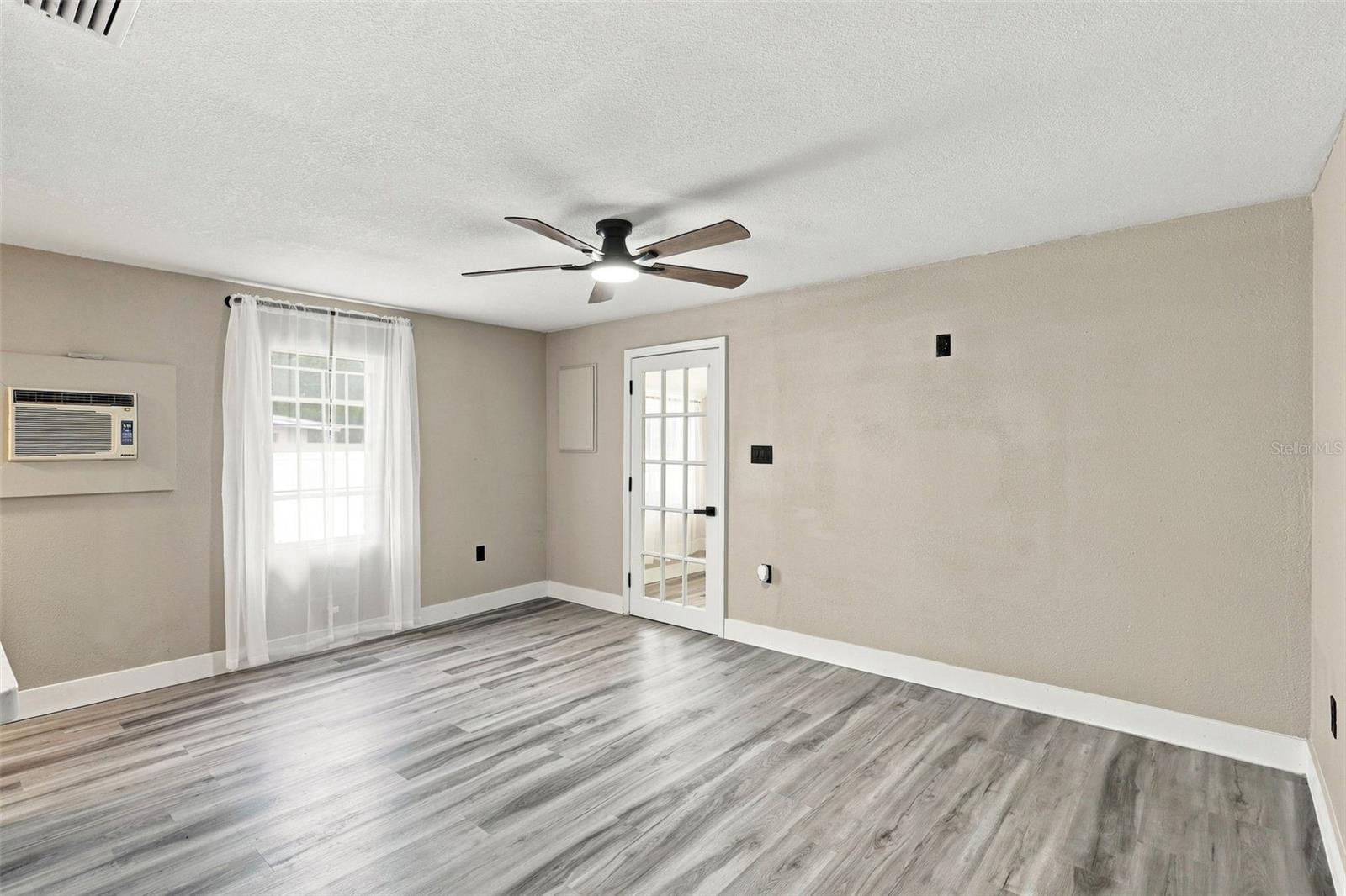 1416 SOUTHWEST RD — photo 12