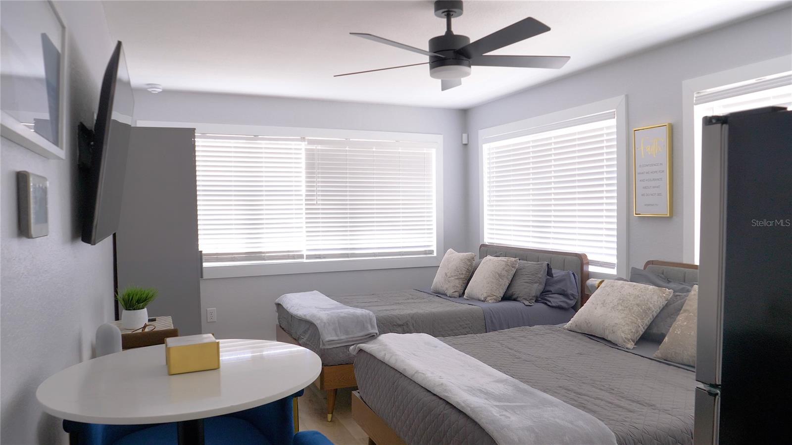 137 N HOLLYWOOD AVE — photo 2